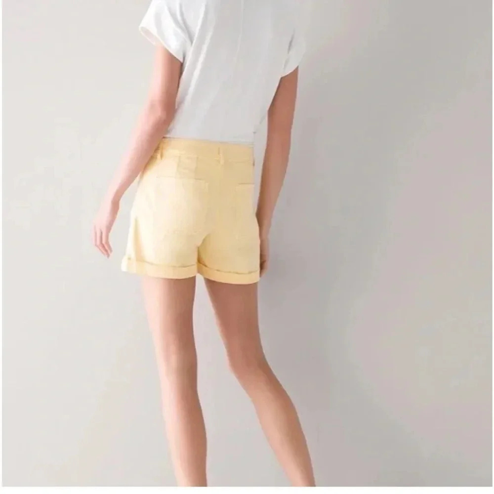 White House  Black Market Shorts Cuffed Yellow Size 2 - Picture 3 of 15